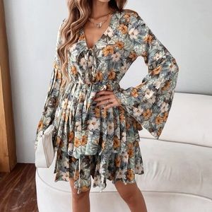 Sage green Floral Layered Pleated A-line Dress, Large (8-10)